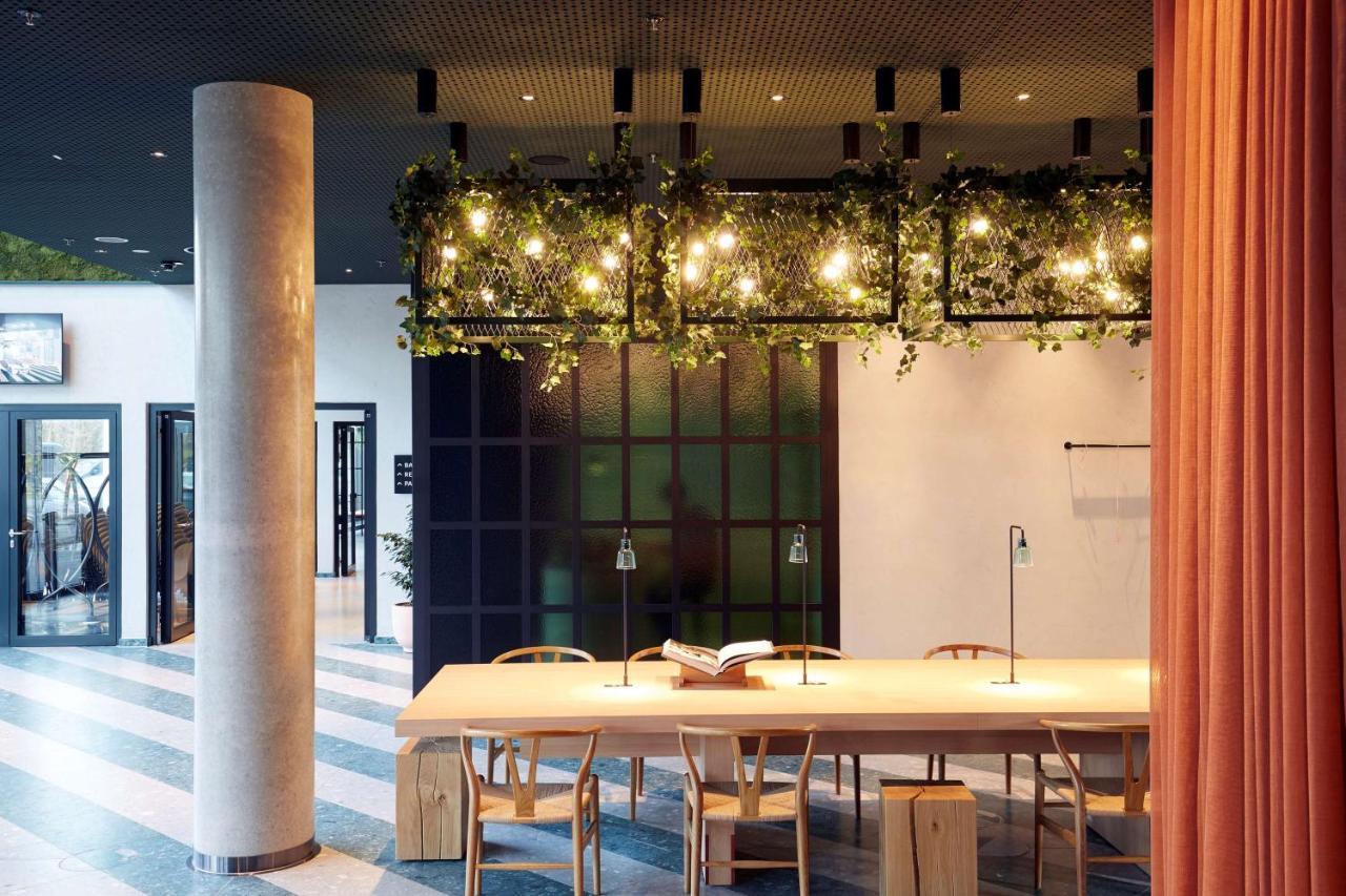 Scandic Frankfurt Hafenpark Francfort-sur-le-Main Extérieur photo